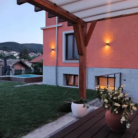 Villa Hedgehog - таралеж