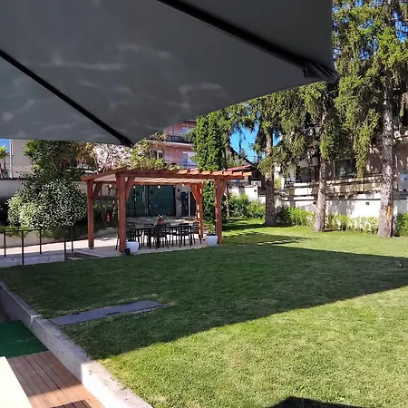 Villa Hedgehog - таралеж